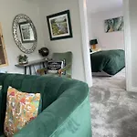 Crystal Springs Bed and breakfast