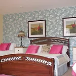 Crystal Springs Bed and breakfast