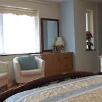 Crystal Springs Bed and breakfast 3*
