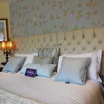 Crystal Springs Bed and breakfast 3*