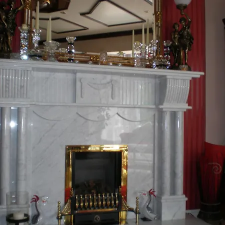 Bed & Breakfast Crystal Springs 3*