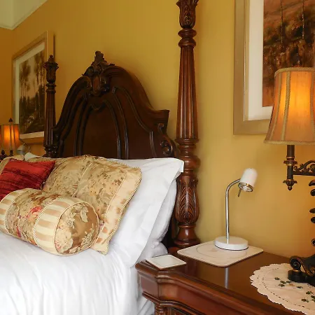 Crystal Springs Bed & Breakfast