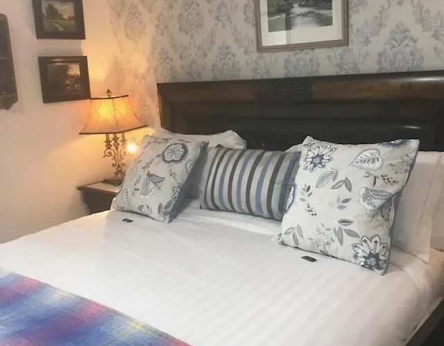 Crystal Springs Couette-café