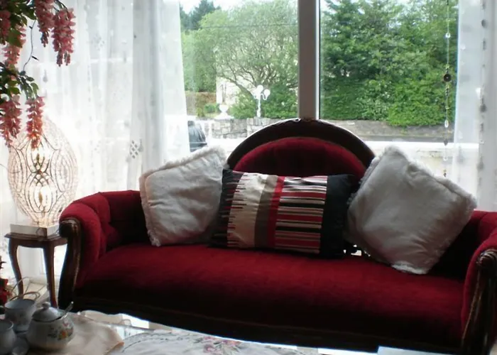 Crystal Springs Bed & Breakfast 3*