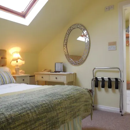 Crystal Springs Bed and Breakfast 3*