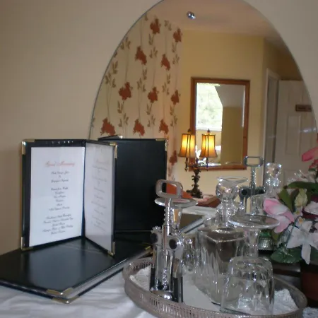 Crystal Springs Bed and Breakfast 3*