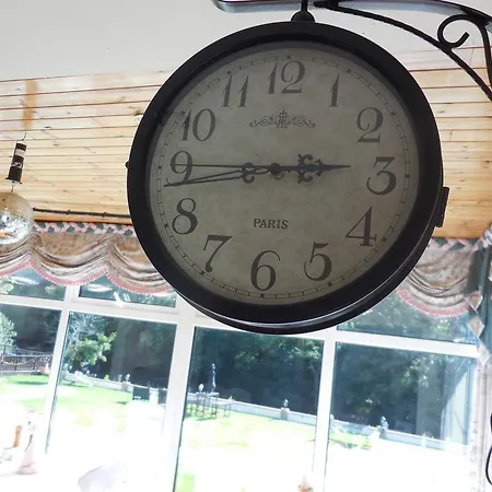 Crystal Springs Bed and Breakfast 3*