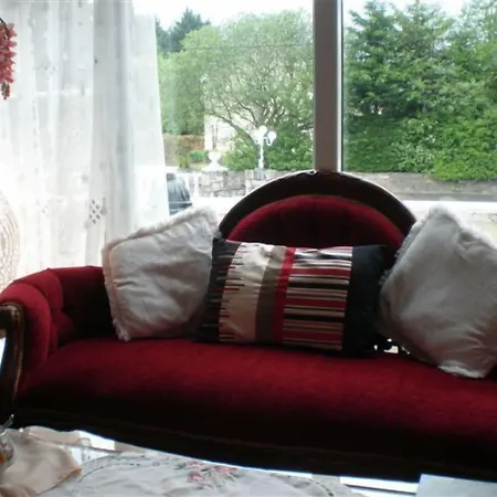 Crystal Springs Bed and Breakfast 3*